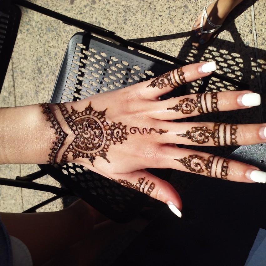 Gallery photo 1 of Henna by Teri