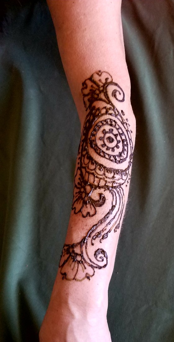 Hire Henna by Teri Henna Tattoo Artist in Long Beach