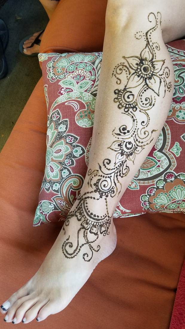 Hire Henna by Teri Henna Tattoo Artist in Long Beach