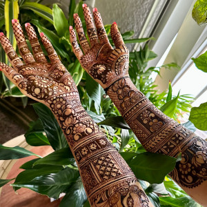 Henna by Reshma Shaik - Henna Tattoo Artist / Temporary Tattoo Artist in Farmington, Michigan