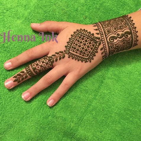 Gallery photo 1 of Henna Ink