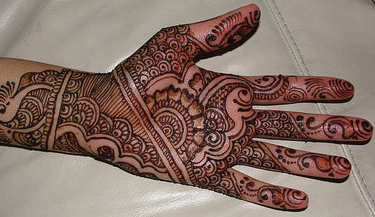 Gallery photo 1 of Henna or Mehendi Tattoo