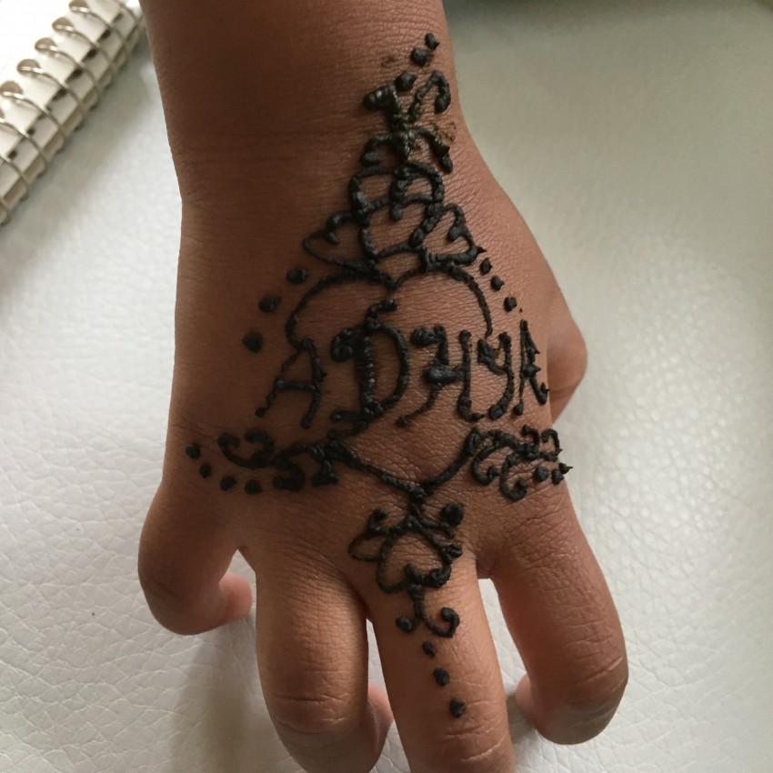Hire Henna by Pavithra Henna Tattoo Artist in Urbana, Maryland