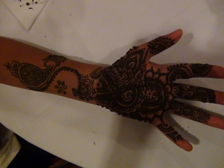 Gallery photo 1 of Henna