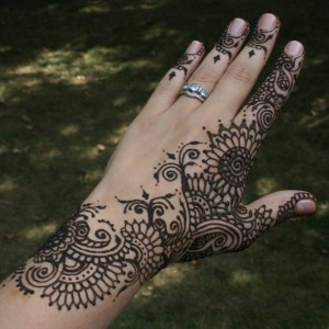 Henna.happiness - Henna Tattoo Artist / College Entertainment in St Louis, Missouri