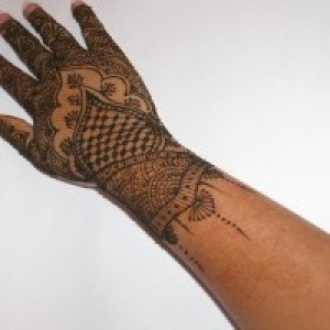 Henna(Mehandi) tatoo artist