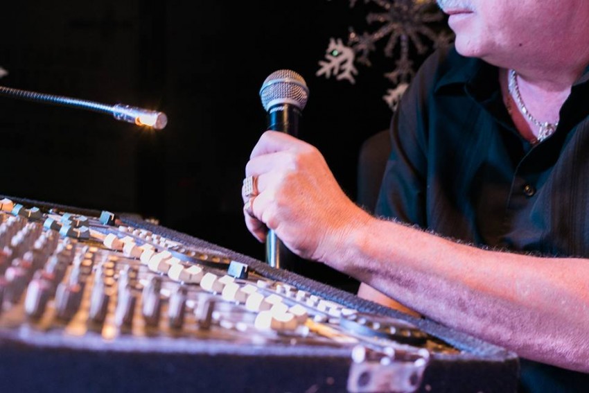 Hire High Caliber DJ & Karaoke Show DJ in Tampa, Florida