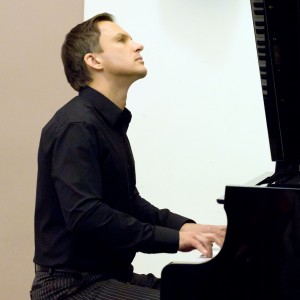 Sergei Novikov High End Private Entertainment - Pianist in Miami Beach, Florida