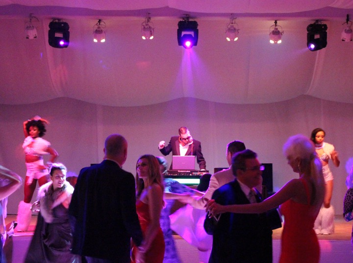 Gallery photo 1 of High Note Dj Services