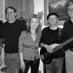 Caroline and the Green Line - Dance Band in Waban, Massachusetts