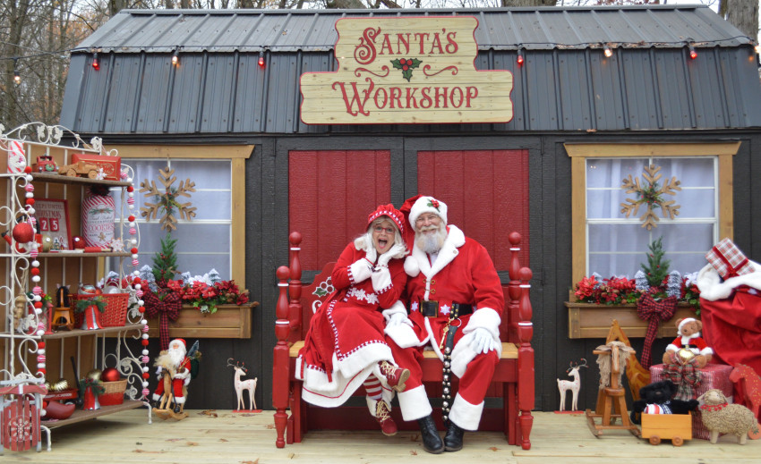 Gallery photo 1 of Hilltop Santa and Mrs Claus