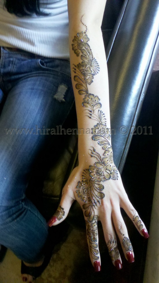 Gallery photo 1 of Hiral Henna