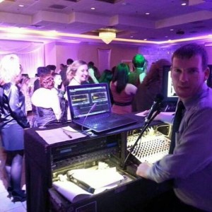 Hot Tracks Dj Service - Karaoke DJ / DJ in Cary, Illinois