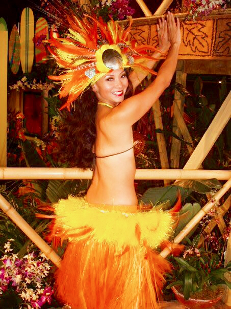 Gallery photo 1 of Hula dancer/Hawaiian wedding dancer
