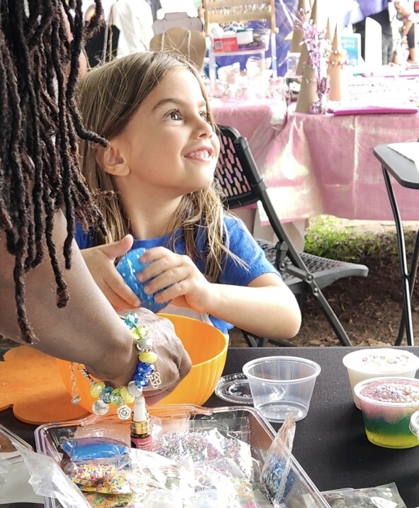 Gallery photo 2 of ImagineThat Science Parties with Ameko