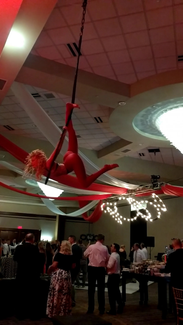 Gallery photo 1 of Indy Aerialists
