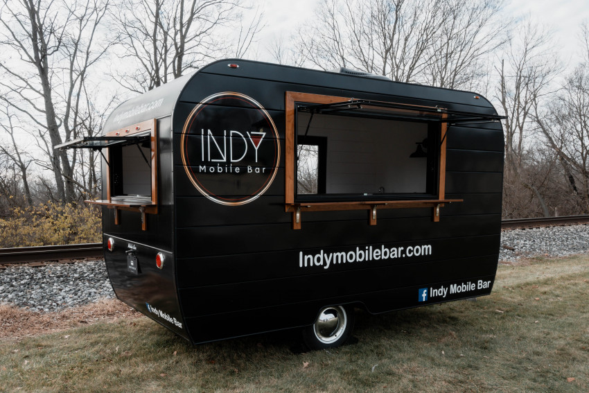 Gallery photo 1 of Indy Mobile Bar