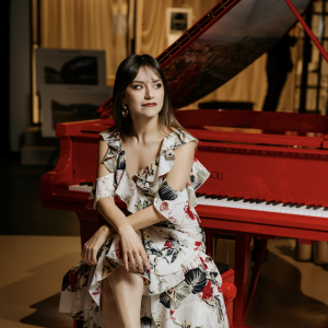 Georgy Manterola | Pianist - Pianist / Saxophone Player in Vancouver, British Columbia