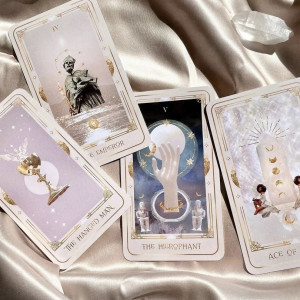 Intuitive Psychic & Tarot Readings - Psychic Entertainment in Bellevue, Washington