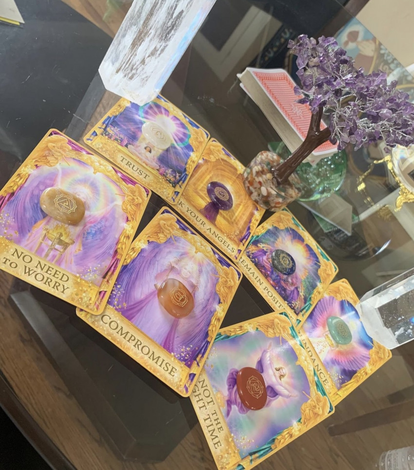 Gallery photo 1 of Intuitive Visions Readings by Victoria