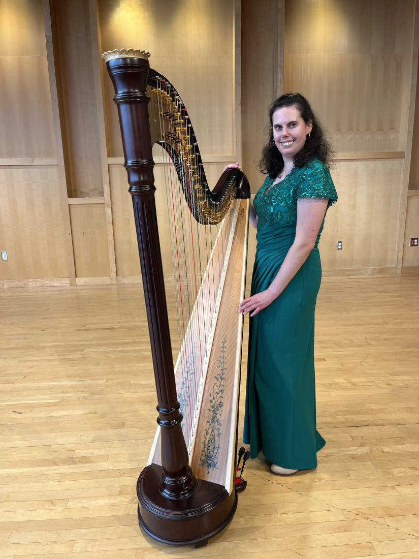 Gallery photo 1 of Isabella Smith, Annapolis Harpist
