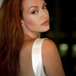 Angelina Jolie Impersonator