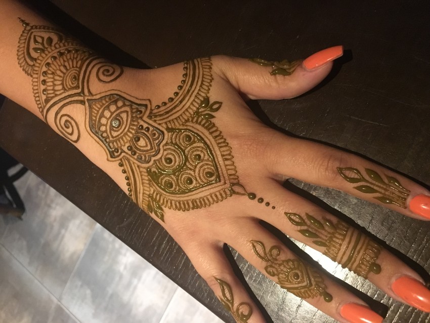 Hire Jagua Tattoo Art by Melissa Henna Tattoo Artist in Miami Beach
