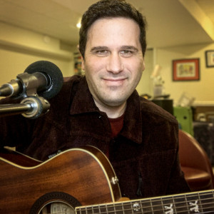 Jason Schechter - Singing Guitarist in Bordentown, New Jersey