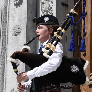 Jenna Dennison - Highland Bagpiper - Bagpiper / Celtic Music in Montreal, Quebec