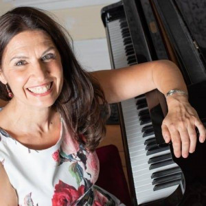 Jennifer Smele Professional Pianist - Pianist in Brampton, Ontario