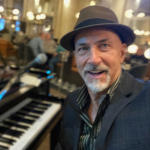 Jerry Proppe - Singing Pianist in Calgary, Alberta