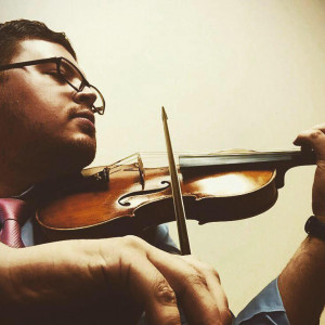 Jesse Gomez, Violin