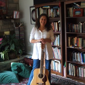 Joanie Calem - Sing Along - Children’s Music / Folk Singer in Columbus, Ohio