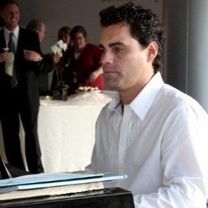 Joel Arevalo - Pianist / Holiday Party Entertainment in Phoenix, Arizona