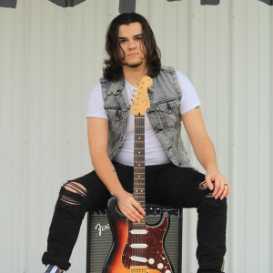 Josiah Horn - Singing Guitarist in Joplin, Missouri