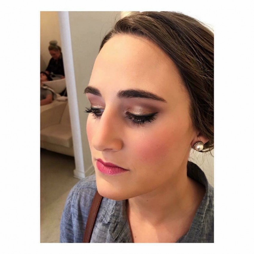 Hire JS • Makeup Artist Makeup Artist in Kansas City, Missouri