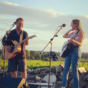 Jules and Gerry - Acoustic Band in Buzzards Bay, Massachusetts