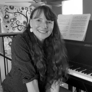 Julie Hanney - Pianist / Wedding Musicians in Bend, Oregon