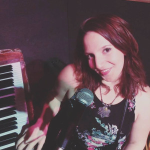 Justina Shandler - Singing Pianist / Jingle Writer in Port St Lucie, Florida