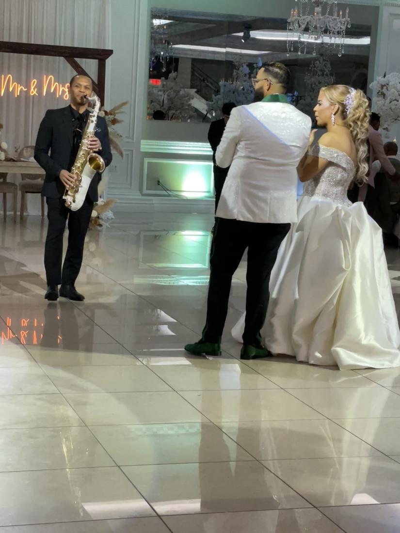 Hire Kandoris Saxophonist Saxophone Player in New York City, New York