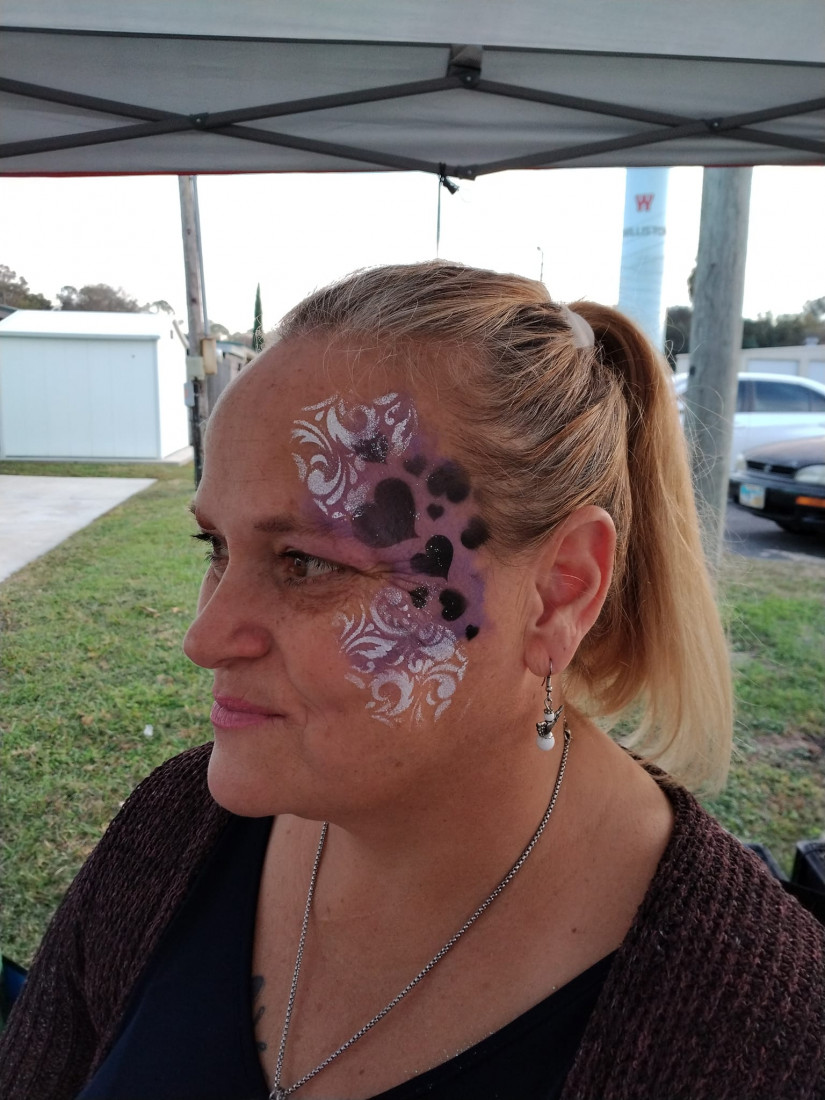 Gallery photo 1 of Karens Dragons Touch face painting