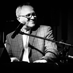 Karey Nickel - Singing Pianist / Pianist in Fresno, California