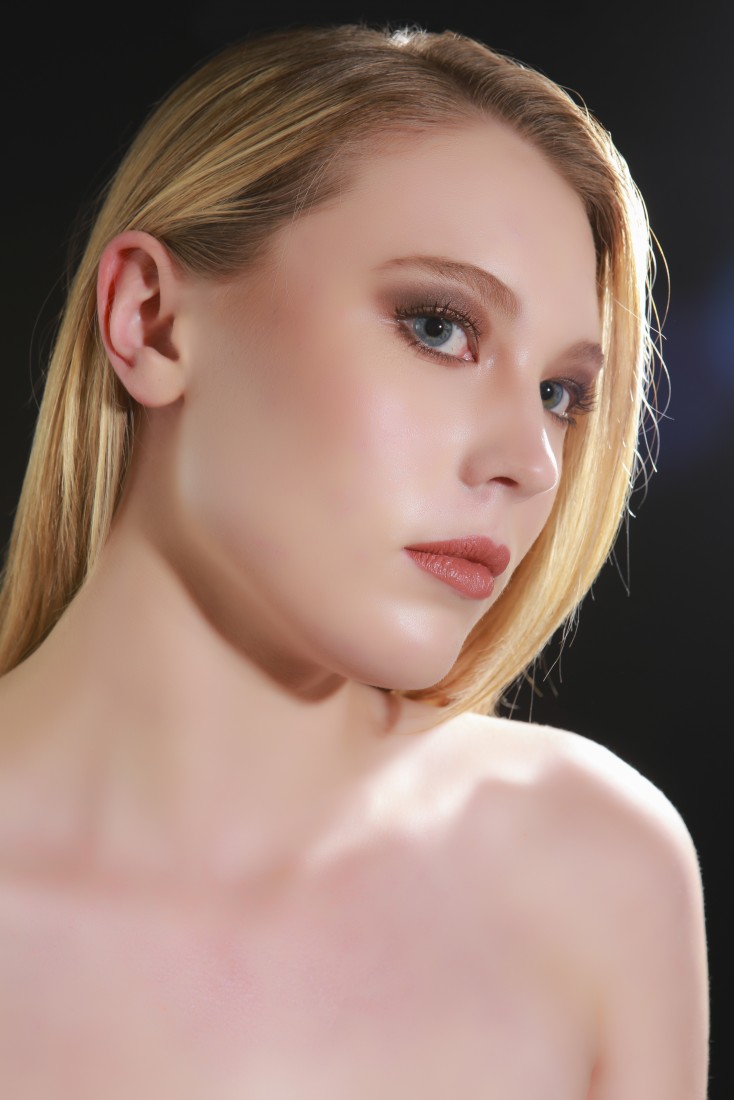 Hire KCMakeupArtist Makeup Artist in Nashville, Tennessee