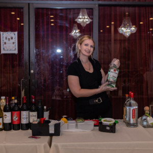 Kelly Grubaugh bar services - Bartender / Wedding Services in Houston, Texas