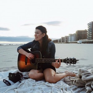 Kelly Vargas - Singing Guitarist in Oceanside, New York