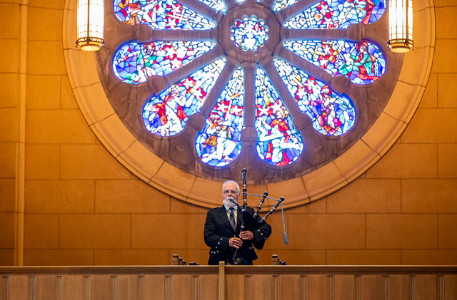 Gallery photo 1 of Kevin Angus - Bagpiping