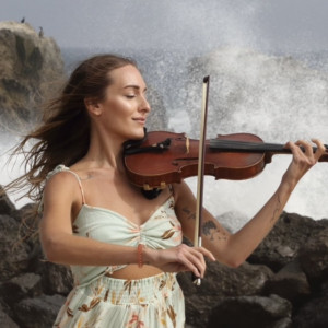 Kailey Shaffer - Violinist / Wedding Entertainment in Ventura, California