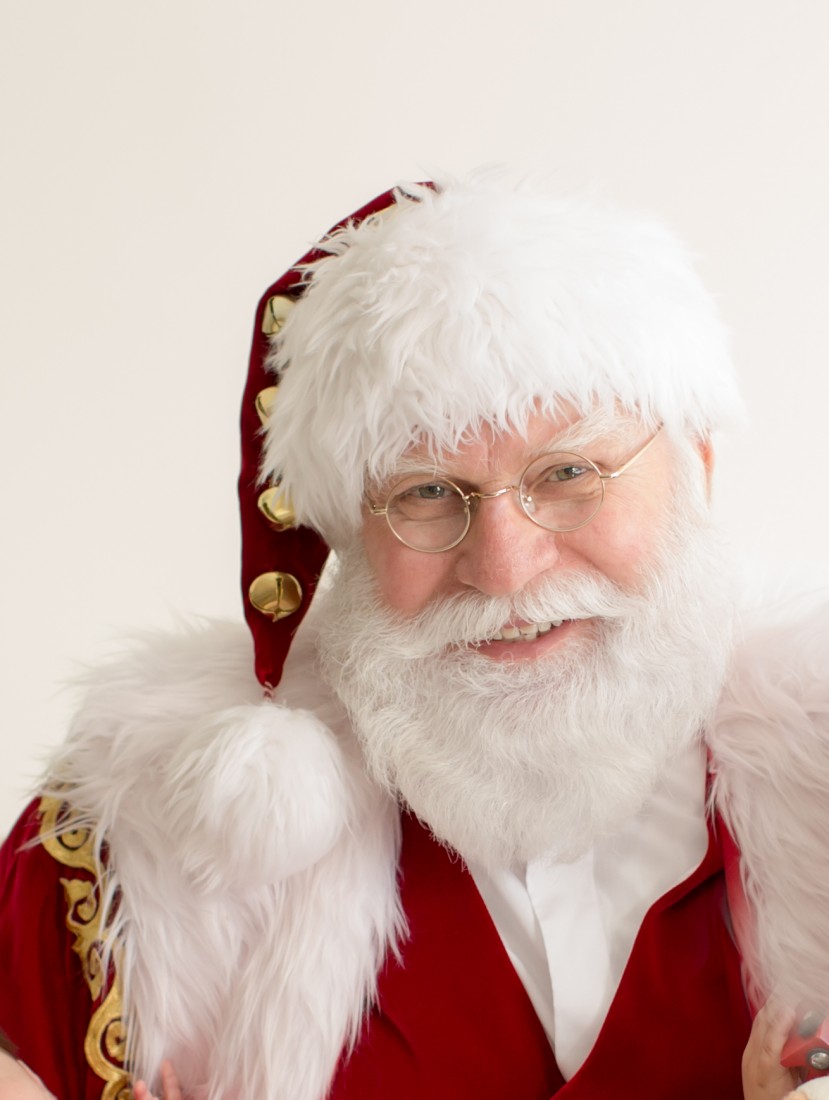 Gallery photo 1 of King of Prussia Santa