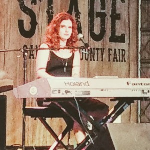 Kira Tayla - Singing Pianist in Carlsbad, California