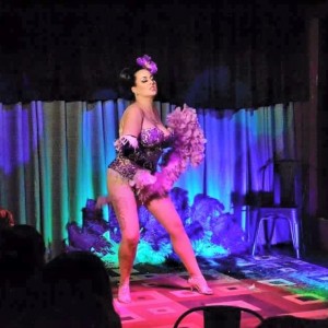 Kitty Cox - Burlesque Entertainment in Eureka, California